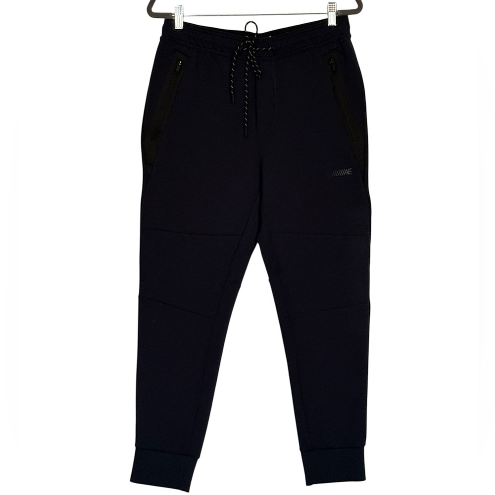 American Eagle Men’s 24/7 Jogger in Navy/Black
Size: Medium